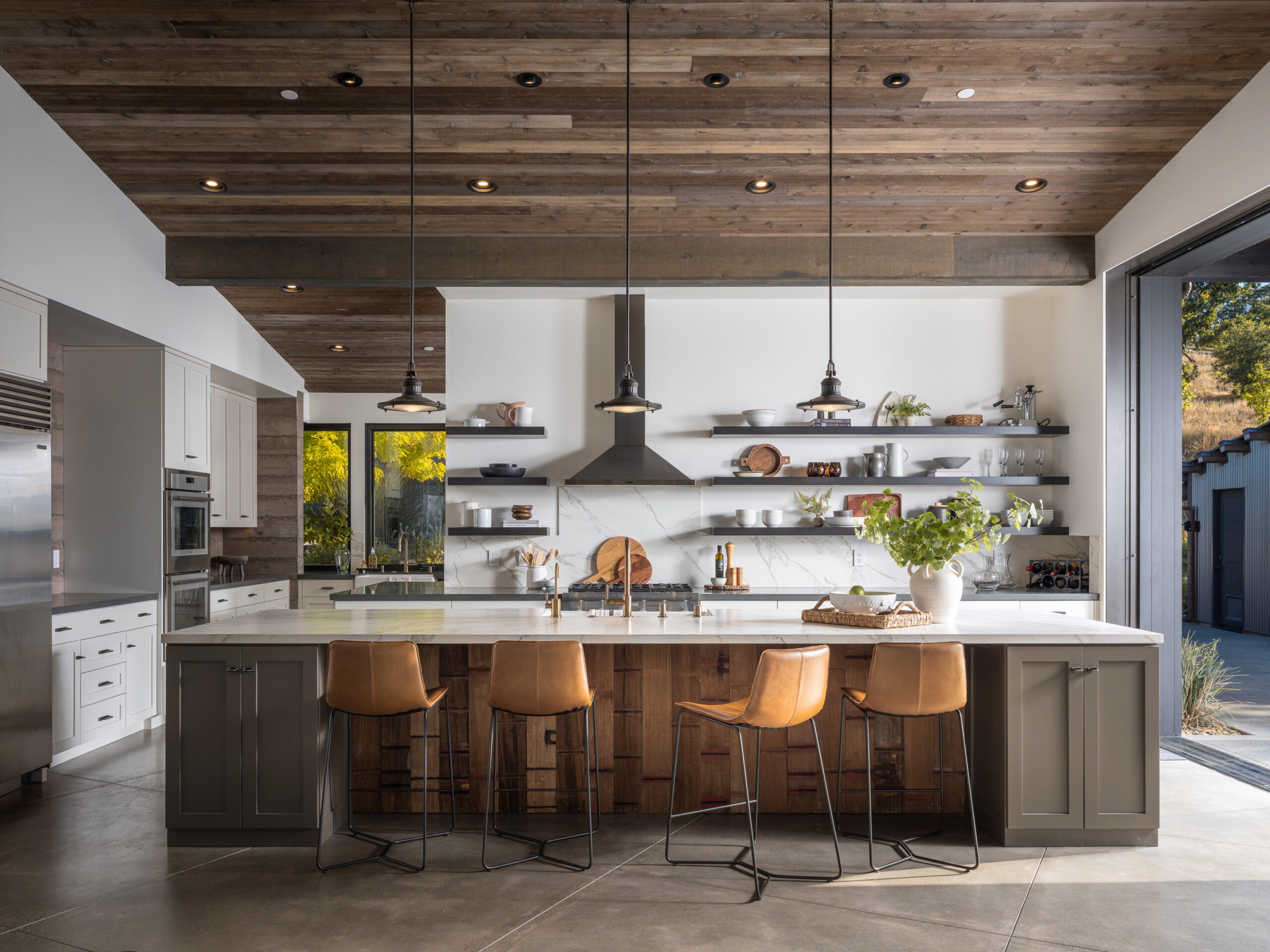 Video-Covert-3-scaled (1)